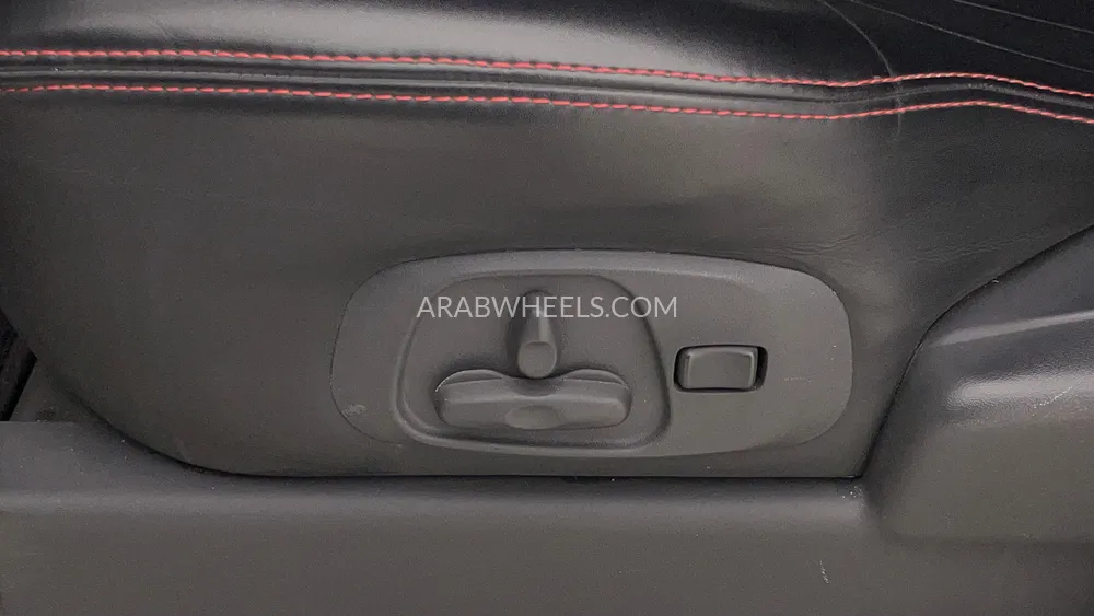 Mitsubishi Pajero 2020 for Sale in Dubai Image-21