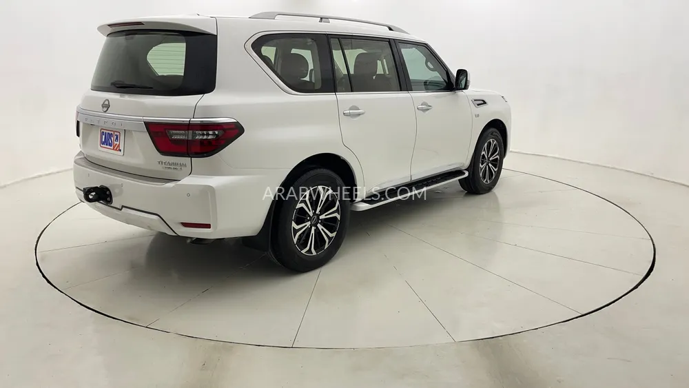 Nissan Patrol 2022 for Sale in Dubai Image-3