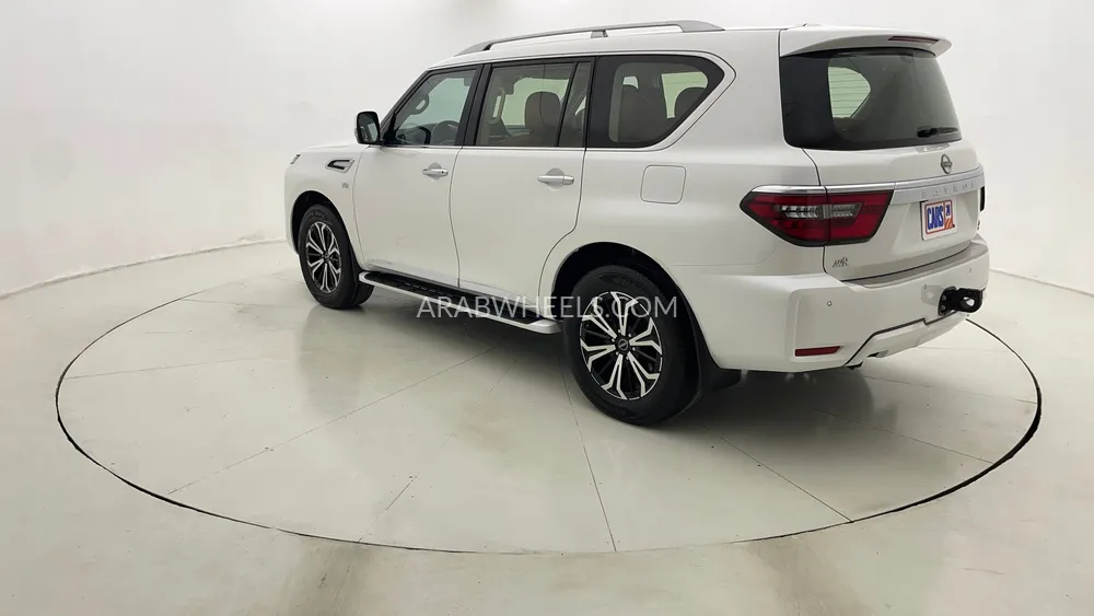 Nissan Patrol 2022 for Sale in Dubai Image-5
