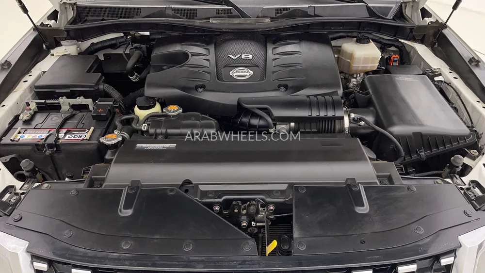 Nissan Patrol 2022 for Sale in Dubai Image-9