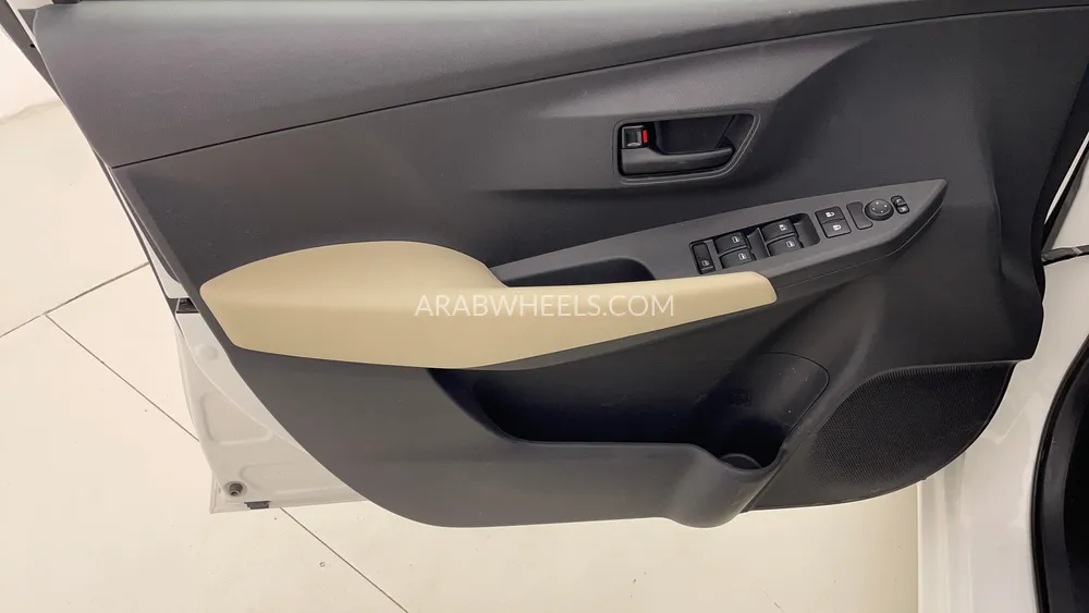 تويوتا يارس 2024 for Sale in دبي Image-18