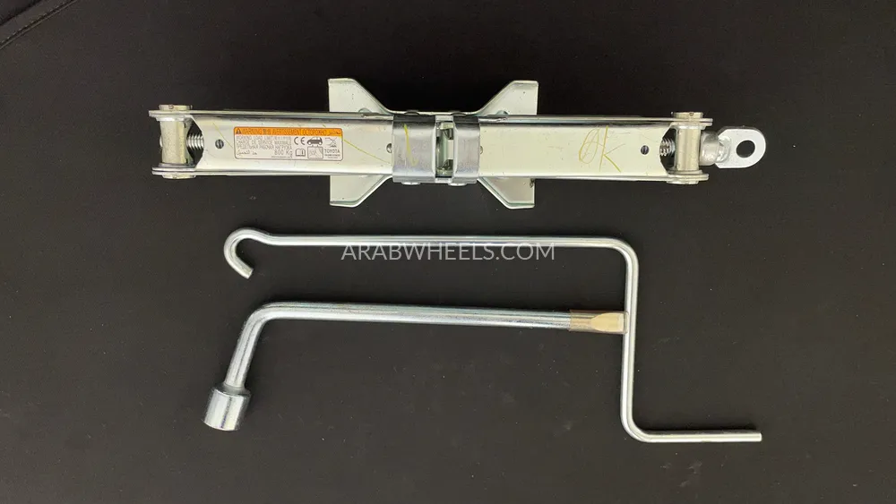 تويوتا يارس 2024 for Sale in دبي Image-27