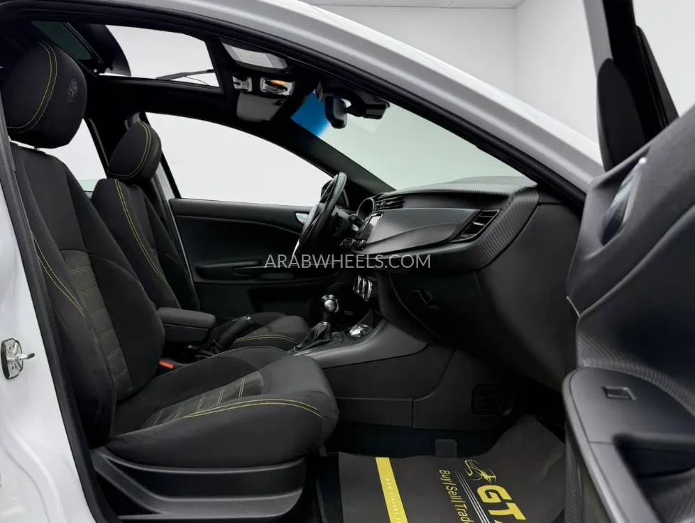 Alfa Romeo Giulietta 2021 for Sale in Dubai Image-8