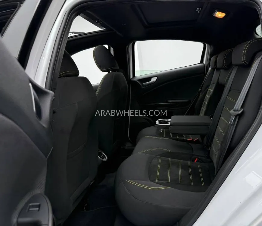 Alfa Romeo Giulietta 2021 for Sale in Dubai Image-18