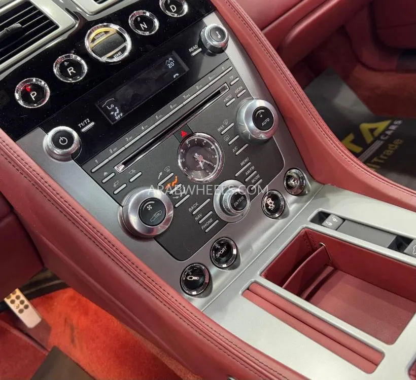 أستون مارتن DB9 2014 for Sale in دبي Image-11