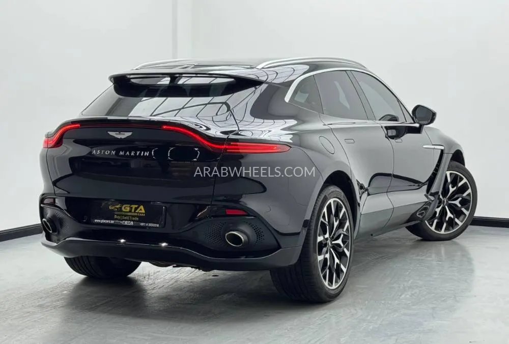 Aston Martin DBX 2021 for Sale in Dubai Image-4