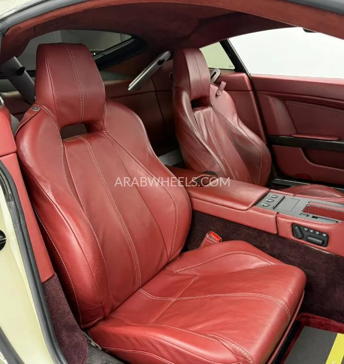 Aston Martin Vantage 2007 for Sale in Dubai Image-13