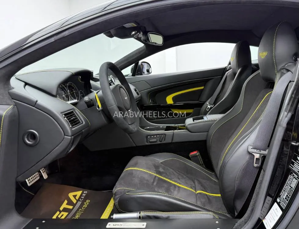 Aston Martin Vantage 2014 for Sale in Dubai Image-8
