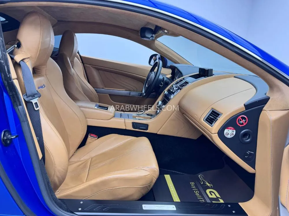 Aston Martin Vantage 2015 for Sale in Dubai Image-13