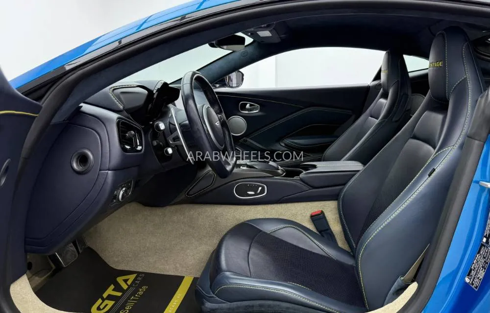 Aston Martin Vantage 2020 for Sale in Dubai Image-8