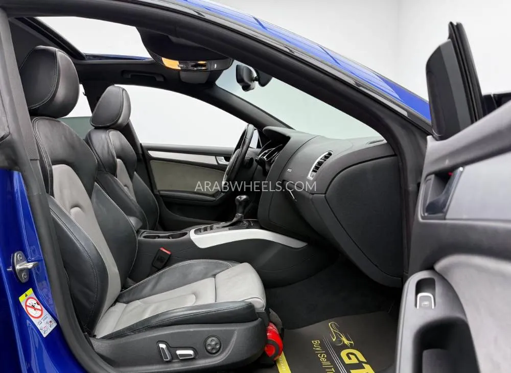 Audi A5 2016 for Sale in Dubai Image-9