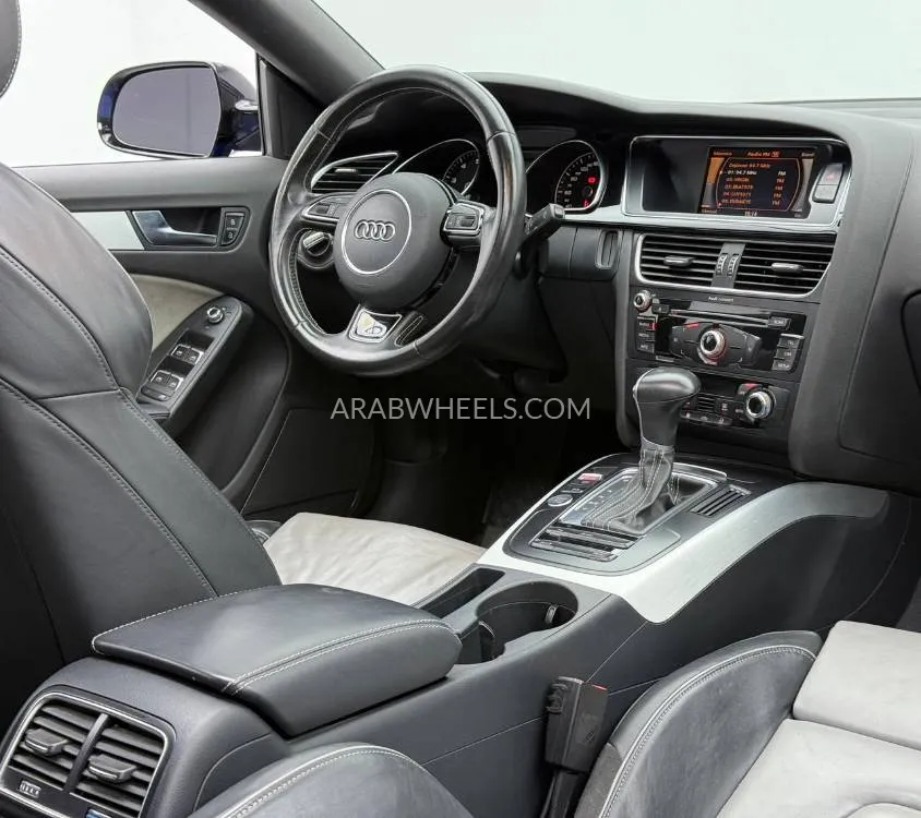 Audi A5 2016 for Sale in Dubai Image-11
