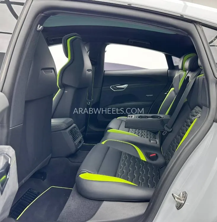 أودي إي-ترون 2023 for Sale in دبي Image-16