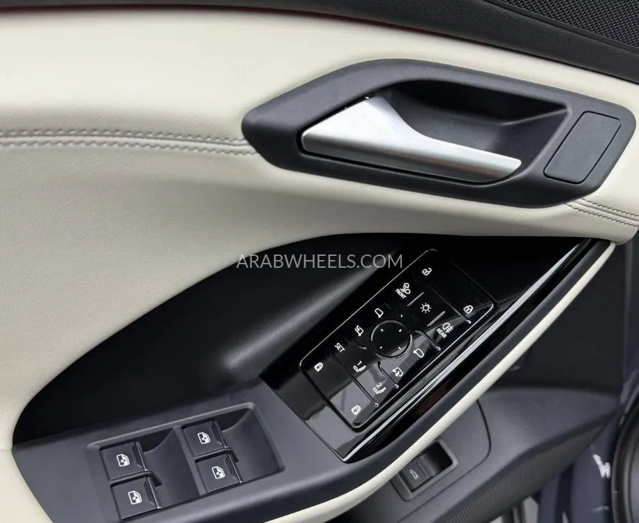 Audi Q6 e-tron 2025 for Sale in Dubai Image-18