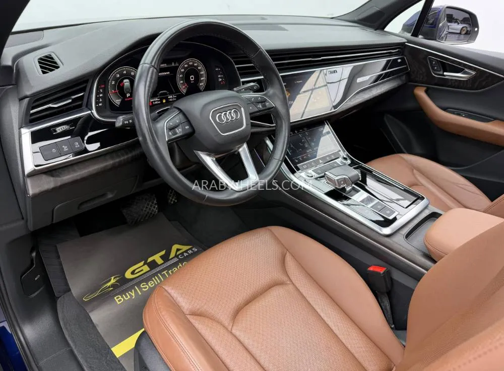 Audi Q7 2021 for Sale in Dubai Image-8