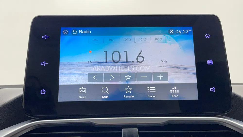 Chevrolet Captiva 2023 for Sale in Dubai Image-15