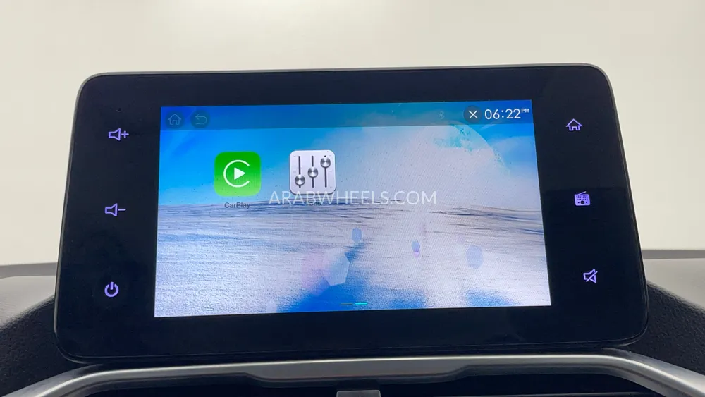 Chevrolet Captiva 2023 for Sale in Dubai Image-35