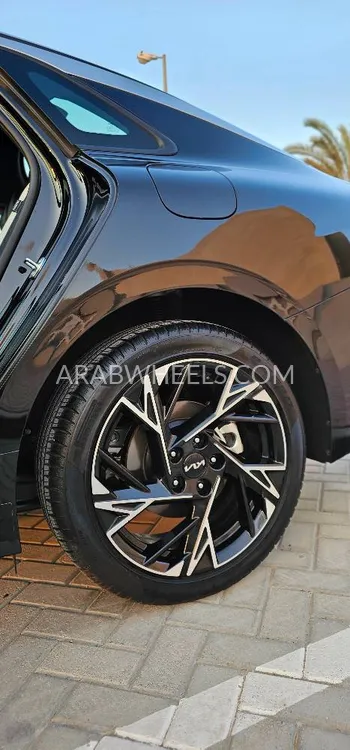 Kia K5 2025 for Sale in Ajman Image-10