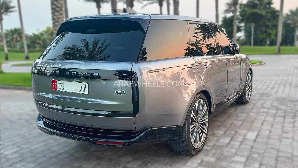 Land Rover Range Rover 2023 for Sale in Dubai Image-8