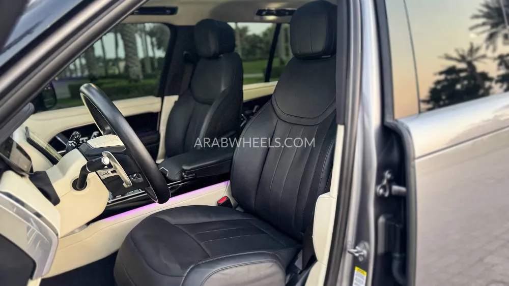 Land Rover Range Rover 2023 for Sale in Dubai Image-13