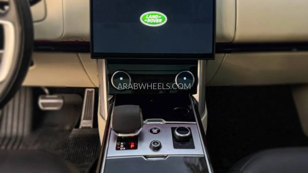 Land Rover Range Rover 2023 for Sale in Dubai Image-17