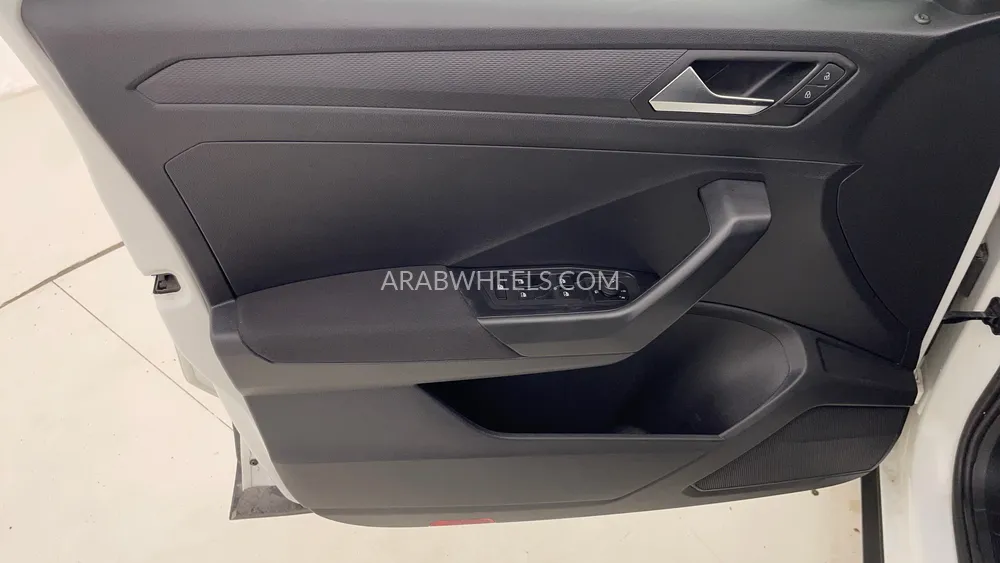 Volkswagen T Roc 2021 for Sale in Dubai Image-18