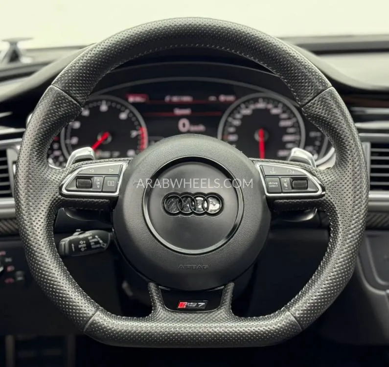 Audi RS 7 2016 for Sale in Dubai Image-9