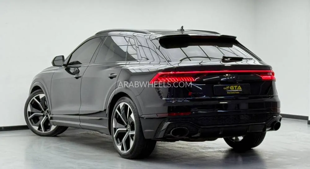 أودي RS Q8 2021 for Sale in دبي Image-4
