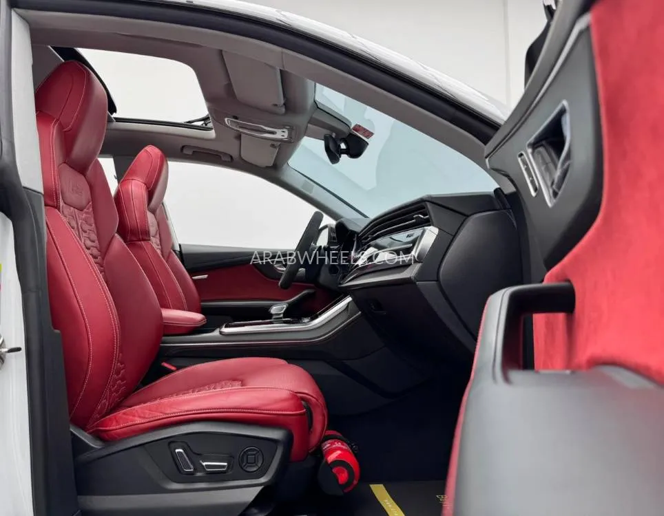 Audi RS Q8 2021 for Sale in Dubai Image-12