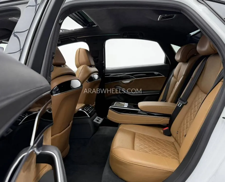 Audi S8 2020 for Sale in Dubai Image-18