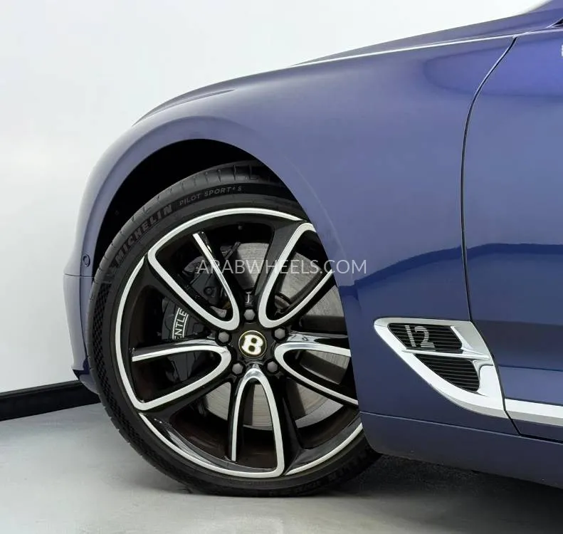 بينتلي كونتيننتال GT 2019 for Sale in دبي Image-4