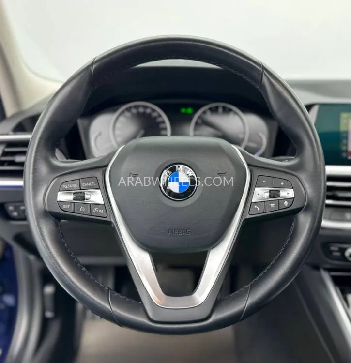 بي إم دبليو الفئة الثالثة 2020 for Sale in دبي Image-7