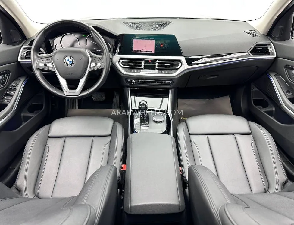 بي إم دبليو الفئة الثالثة 2020 for Sale in دبي Image-10