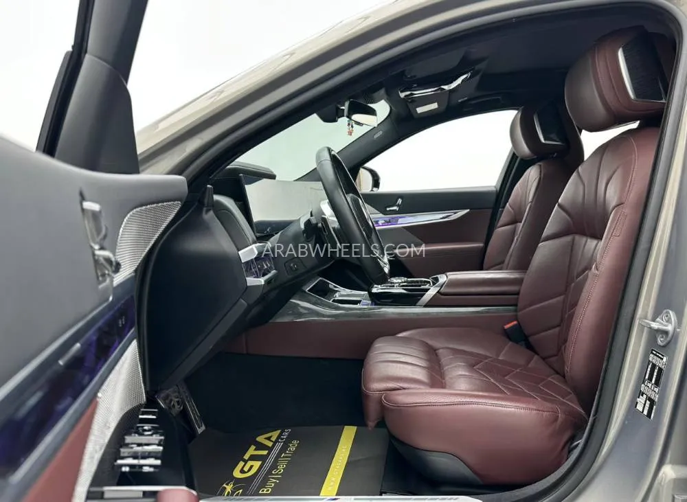 BMW 7 series 2023 for Sale in Dubai Image-11