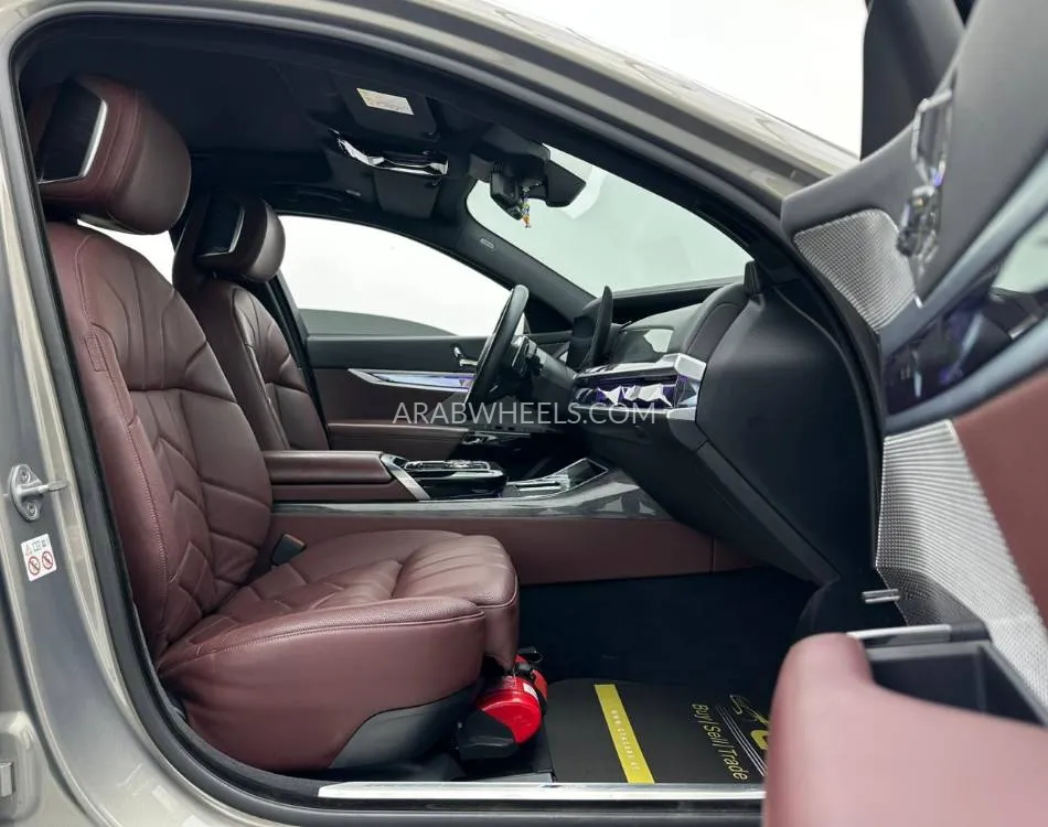 BMW 7 series 2023 for Sale in Dubai Image-12