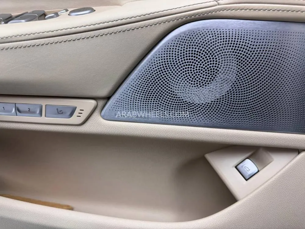 بي إم دبليو الفئة السابعة 2016 for Sale in دبي Image-11