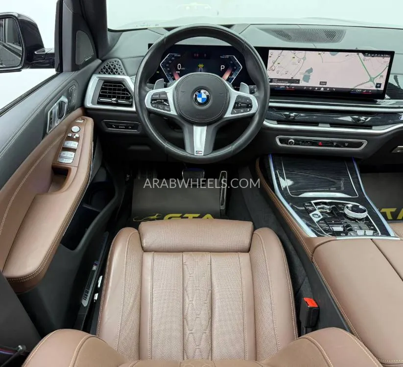 BMW X7 2024 for Sale in Dubai Image-14