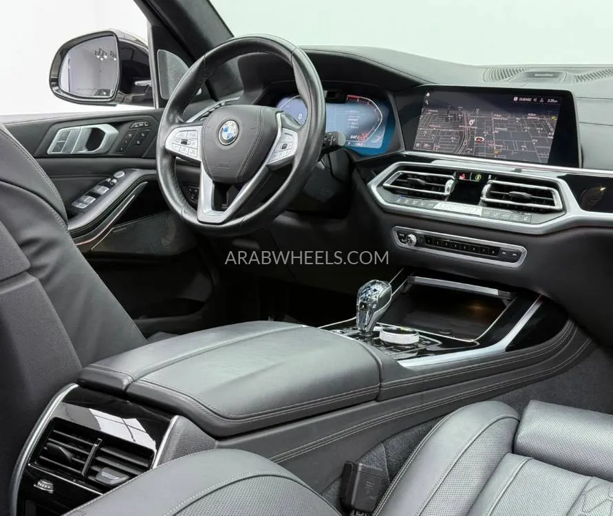 BMW X7 2019 for Sale in Dubai Image-12