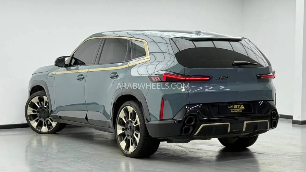 BMW XM 2023 for Sale in Dubai Image-4