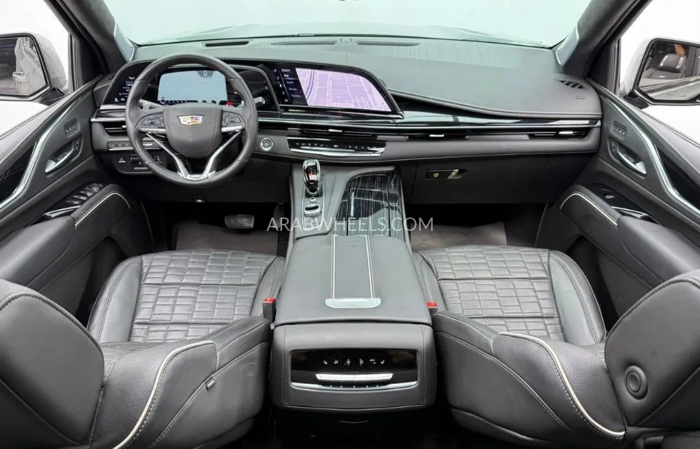 Cadillac Escalade 2023 for Sale in Dubai Image-10