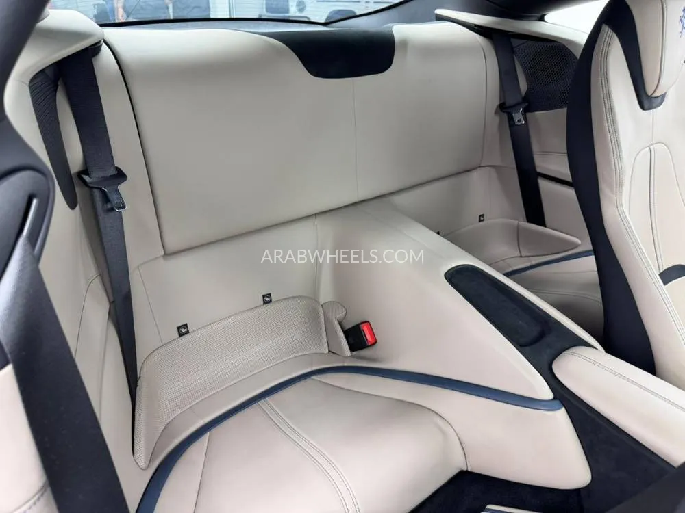 Ferrari Roma 2024 for Sale in Dubai Image-16