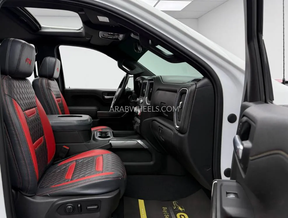 GMC Sierra 2020 for Sale in Dubai Image-17