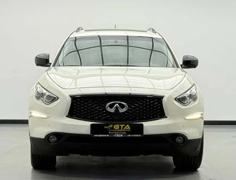 إنفينيتي QX70 2019 for Sale in دبي Image-2