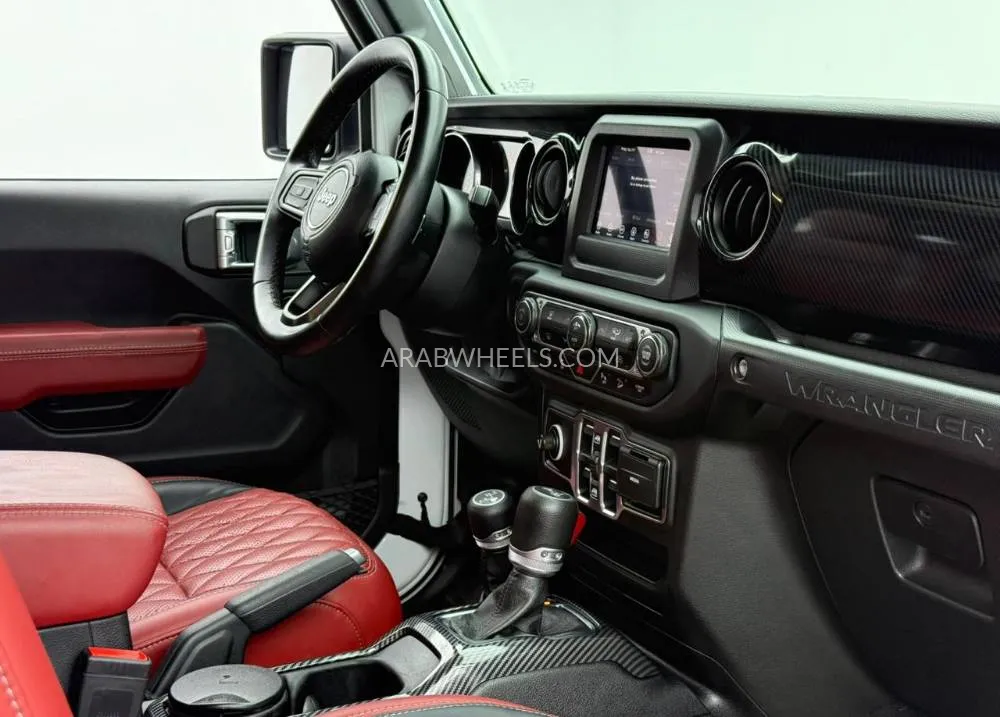 Jeep Wrangler 2020 for Sale in Dubai Image-8