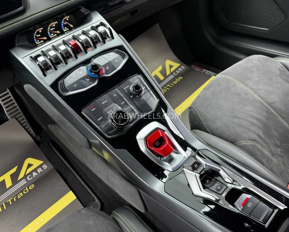 Lamborghini Huracan 2016 for Sale in Dubai Image-13