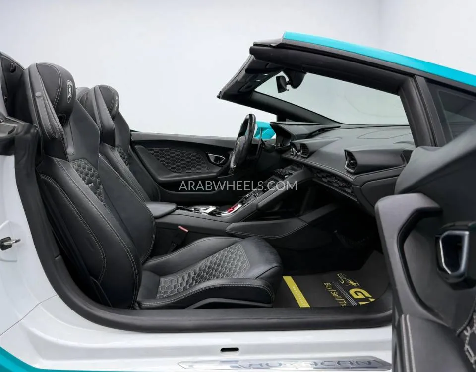 Lamborghini Huracan 2017 for Sale in Dubai Image-16