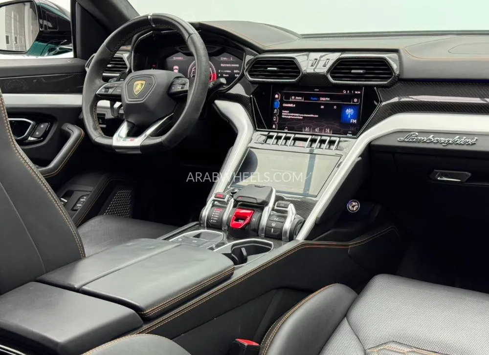 Lamborghini Urus 2020 for Sale in Dubai Image-14