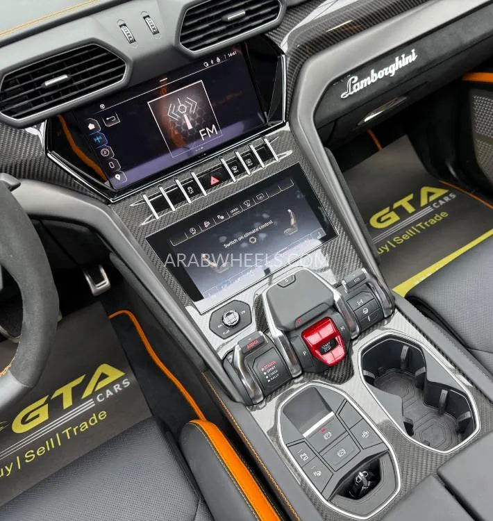 Lamborghini Urus 2024 for Sale in Dubai Image-17