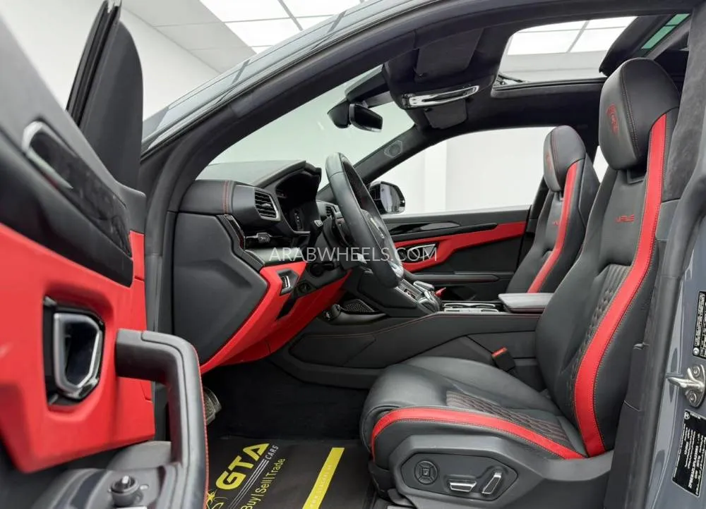Lamborghini Urus 2023 for Sale in Dubai Image-14