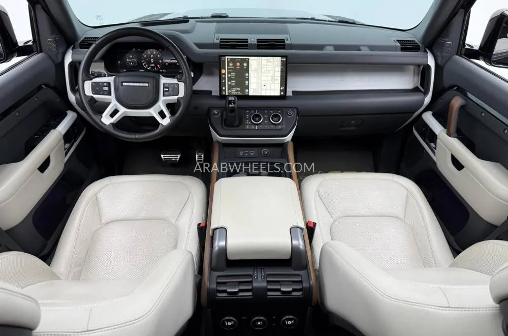 Land Rover Defender 2024 for Sale in Dubai Image-13